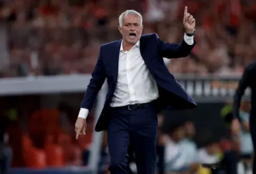 有些矛盾在, 分析比赛, 法防范的定